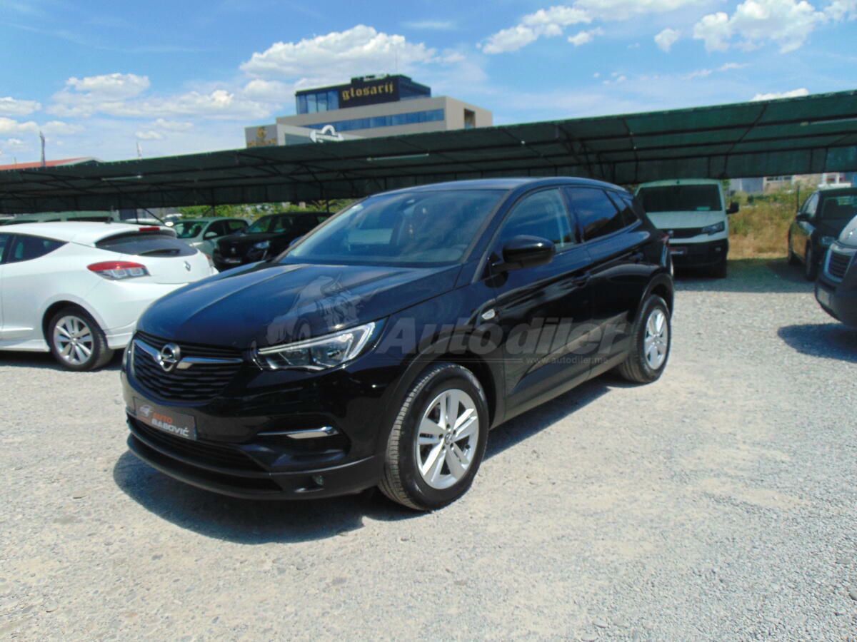 Opel Grandland X 2019 - foto 1