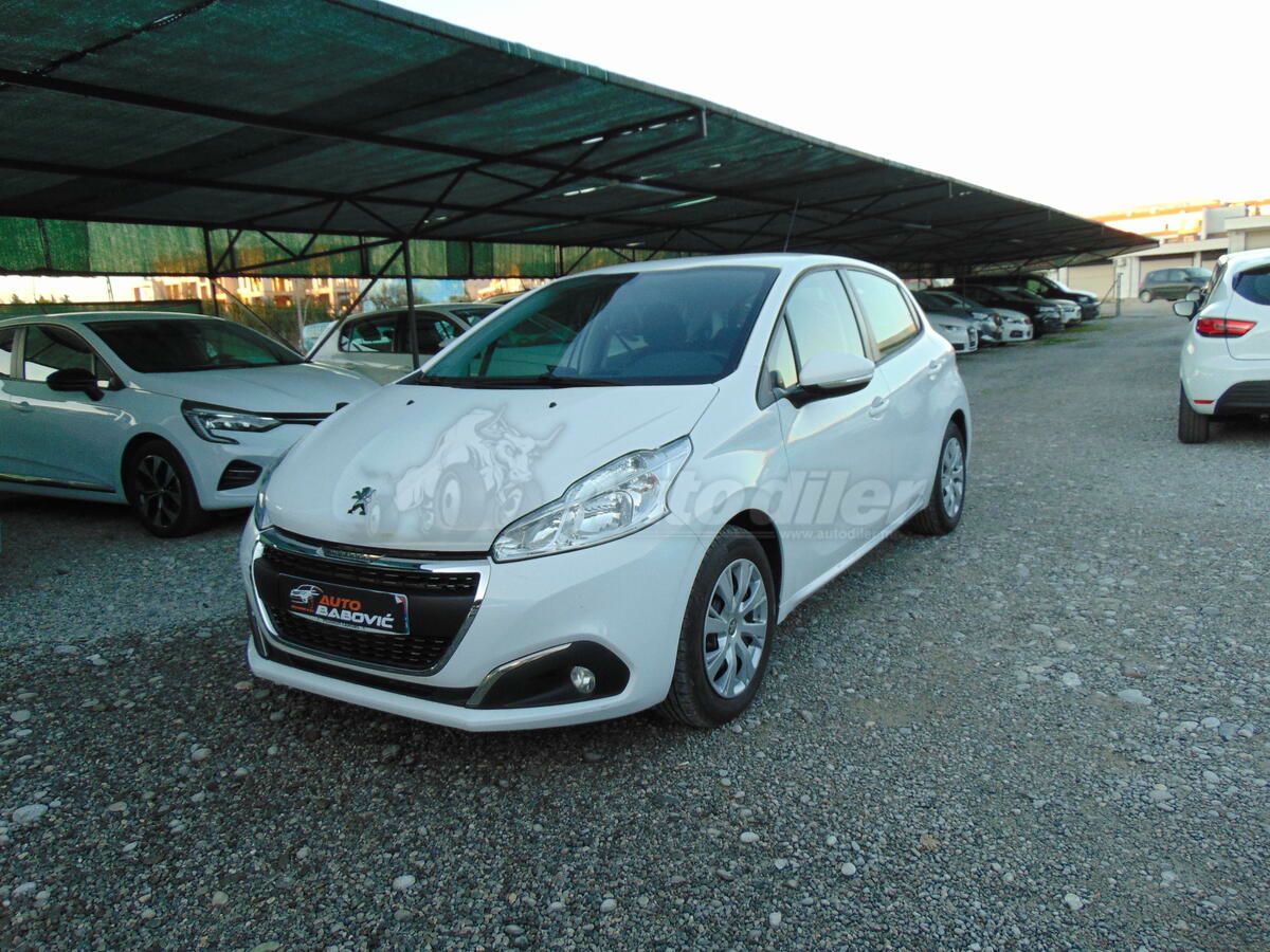 Peugeot 208 2017 - foto 1
