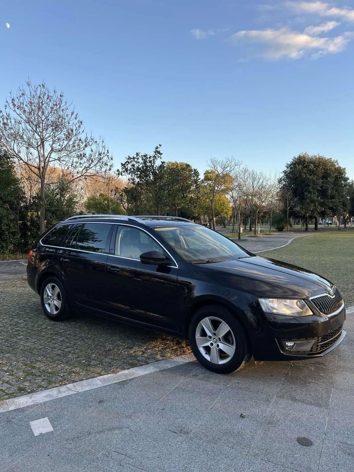Skoda Octavia 2015 - foto 1