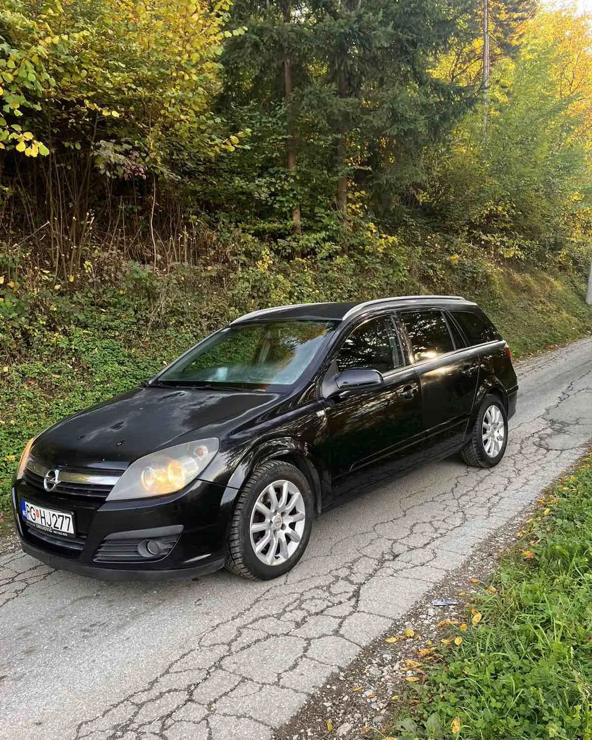 Opel Astra 2006 - foto 1