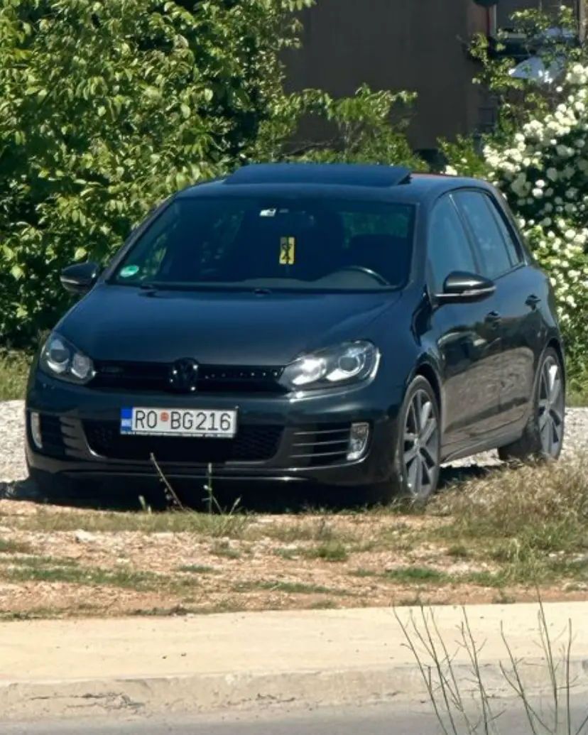 Volkswagen Golf GTI 2011 - foto 1