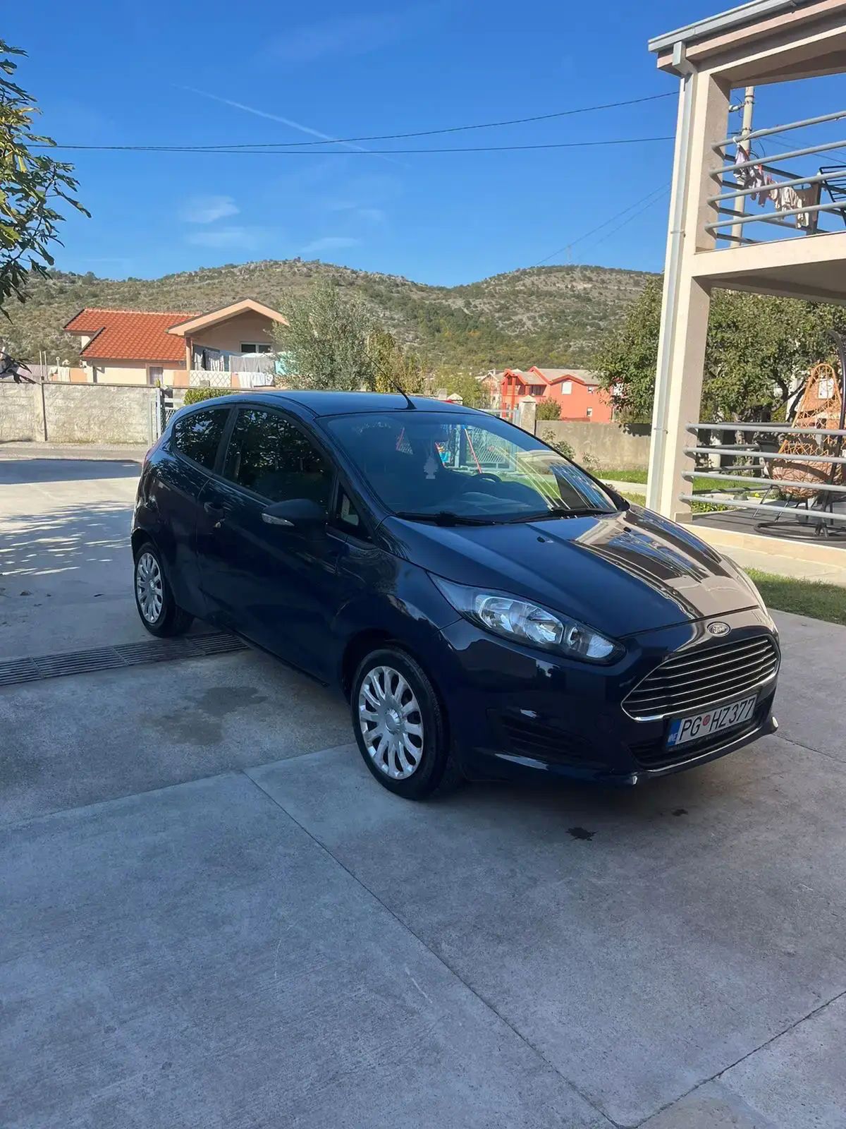 Ford Fiesta 2012 - foto 1