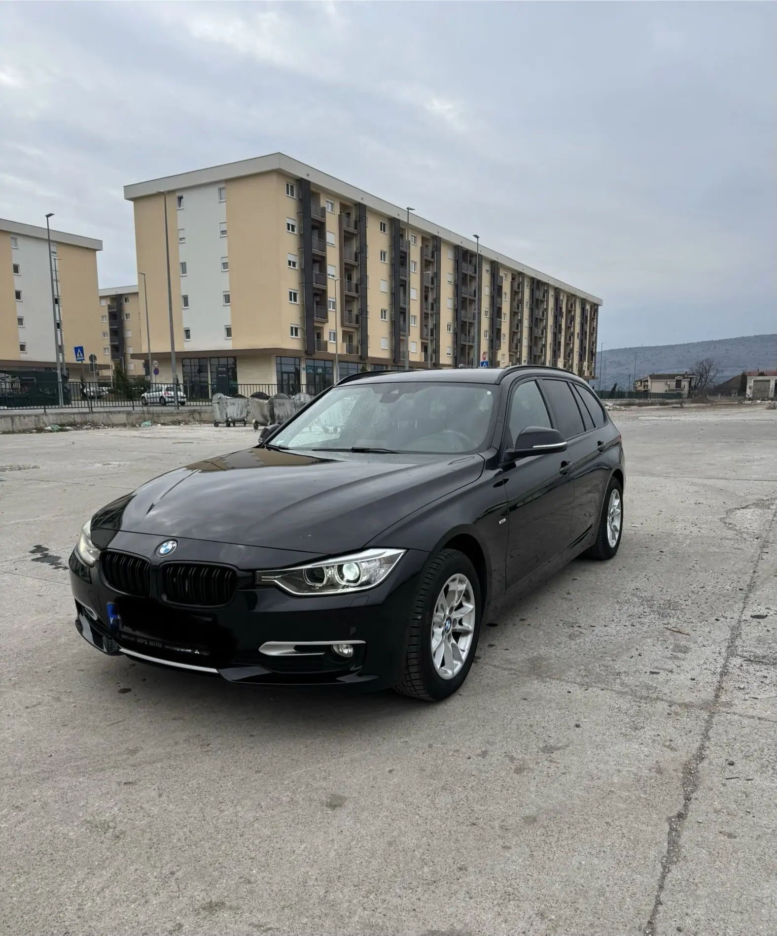BMW 2000 2014 - foto 1