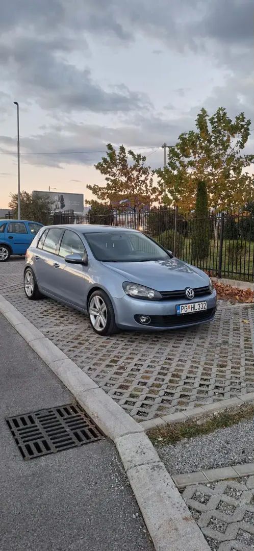 Volkswagen Golf 2009 - foto 1