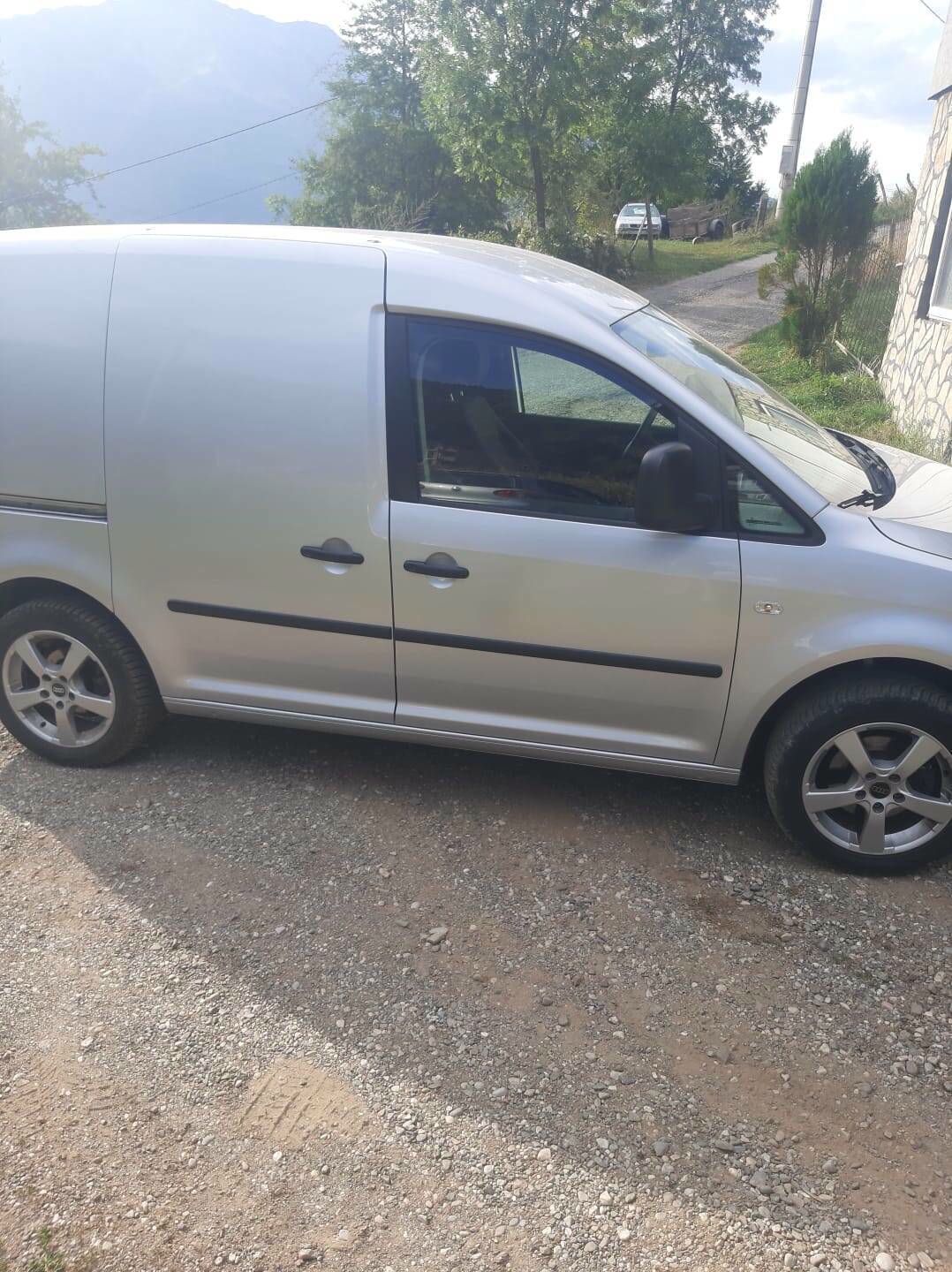 Volkswagen Caddy 2014 - foto 1
