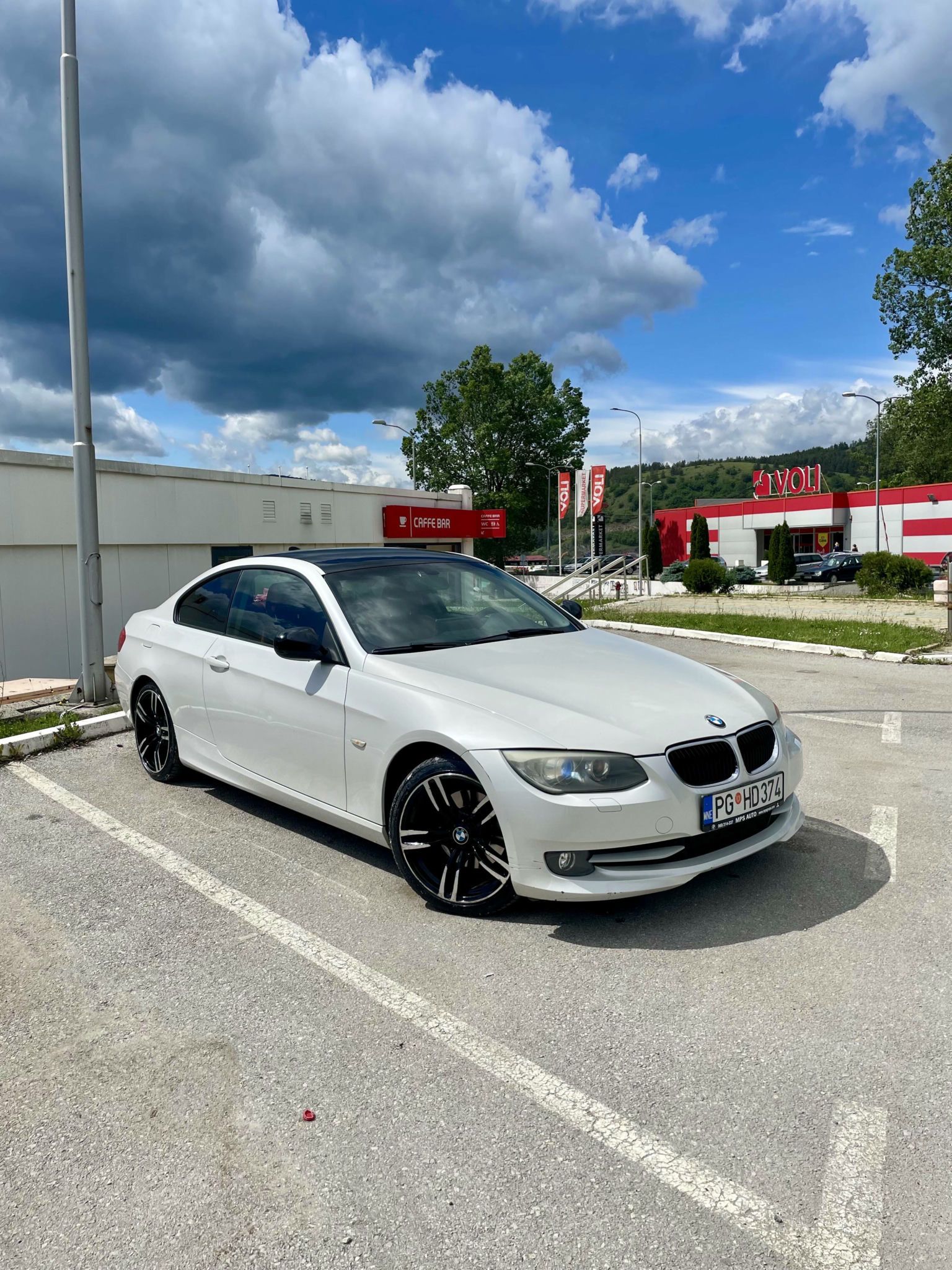 BMW 2000 2010 - foto 1