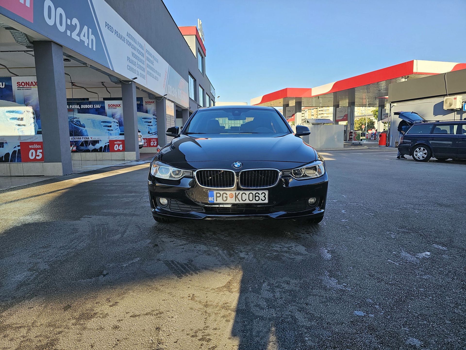 BMW 2000 2015 - foto 1