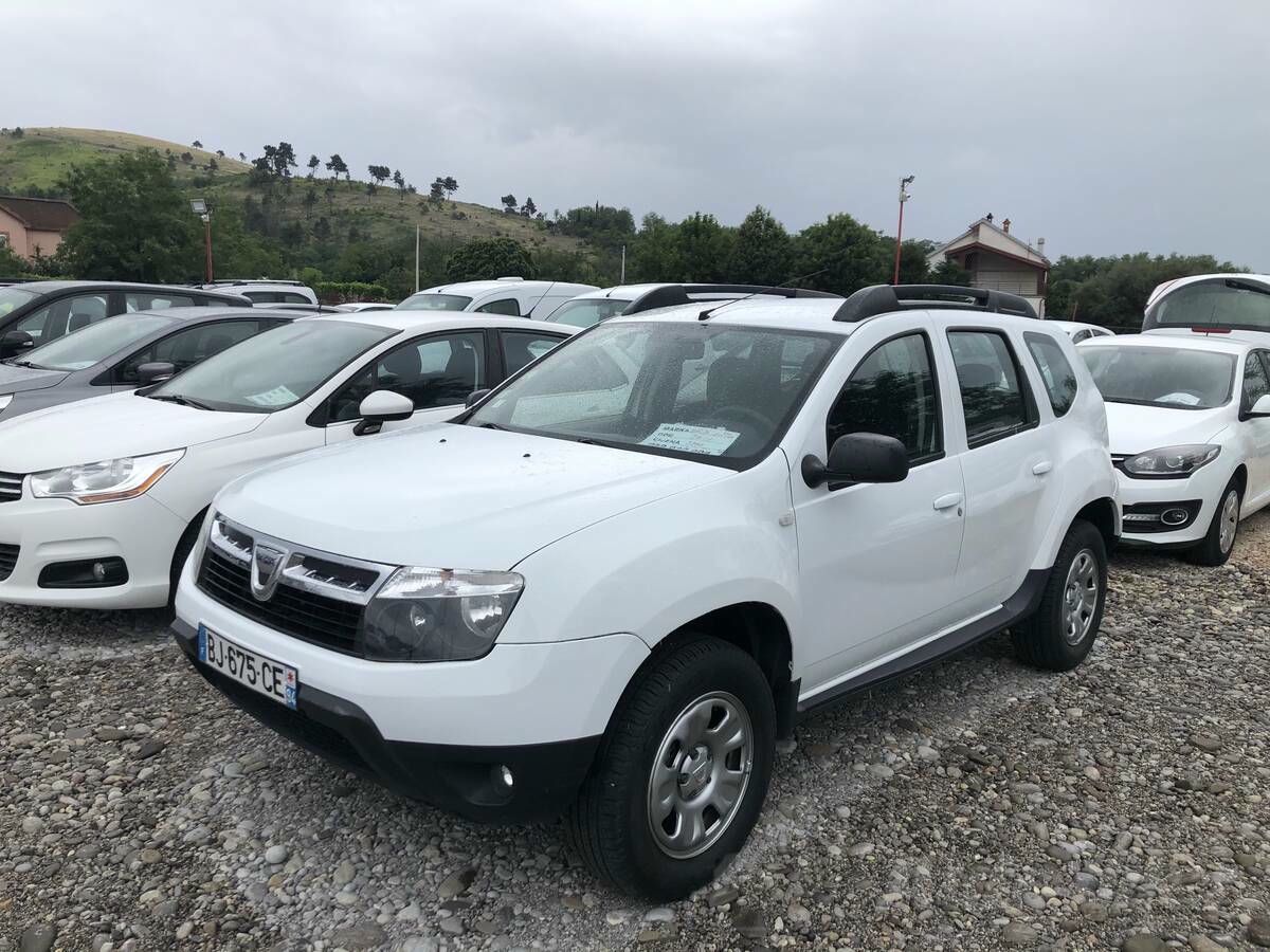 Dacia Duster 2011 - foto 1