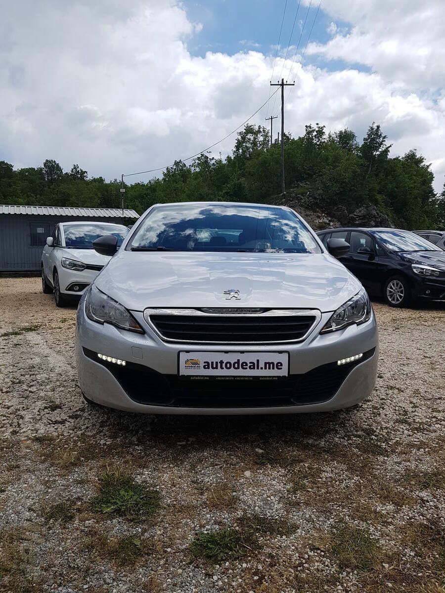 Peugeot 308 2016 - foto 1