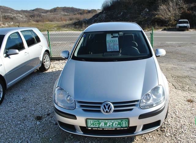 Volkswagen Golf 2005 - foto 1
