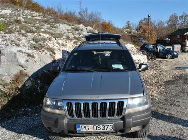 Jeep Cherokee 2001 - foto 1