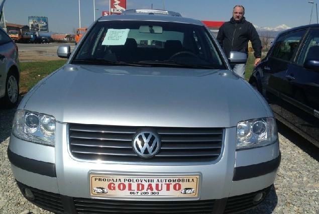 Volkswagen Passat 2001 - foto 1