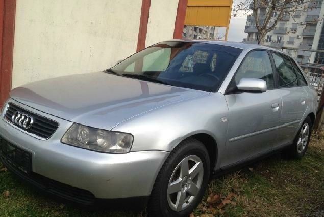 Audi A3 2001 - foto 1