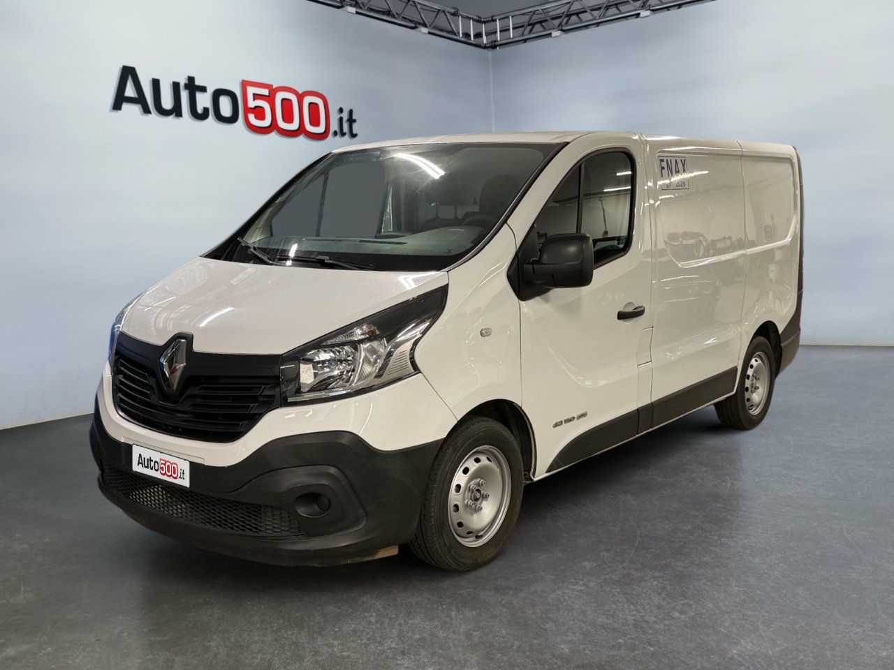 Renault Trafic 2015 - photo 1