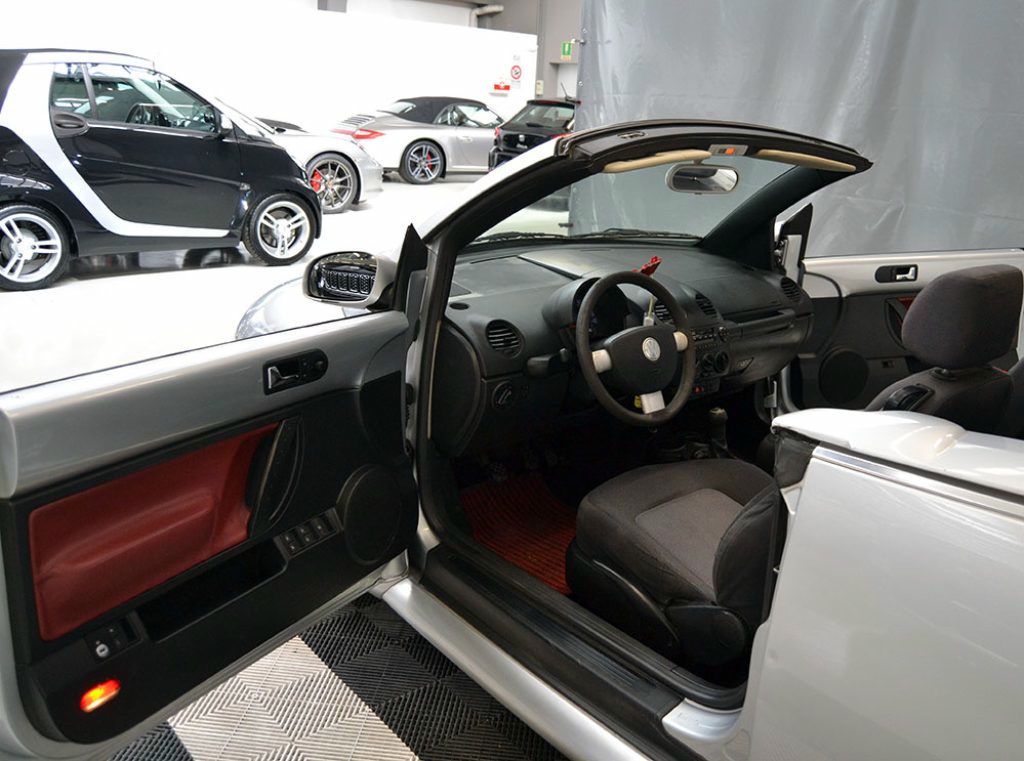 Volkswagen New Beetle 2003 - photo 1