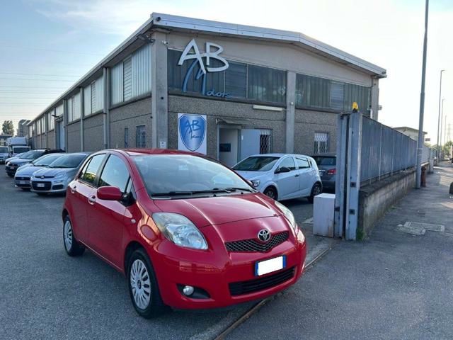 Toyota Yaris 2010 - foto 1
