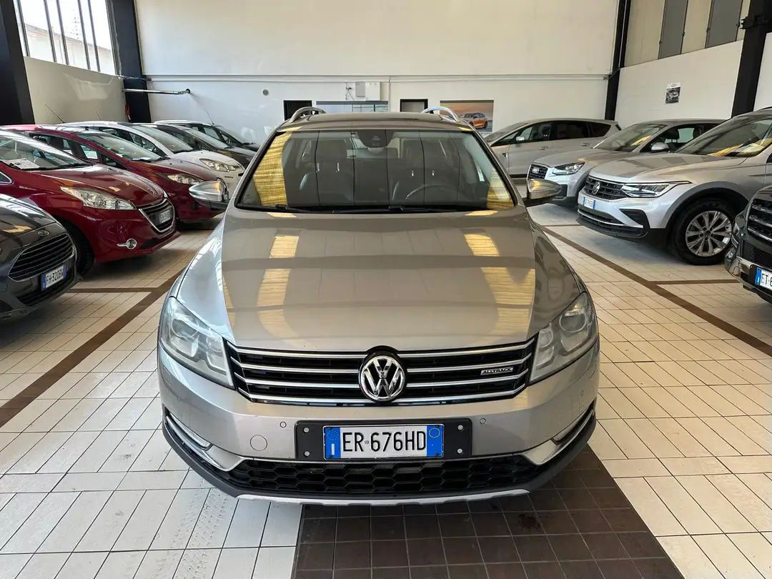 Volkswagen Passat Variant 2013 - foto 1