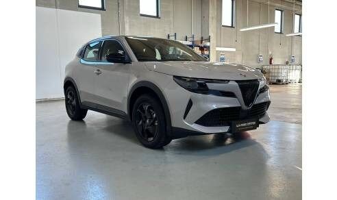 Alfa Romeo Junior 2025 - photo 1
