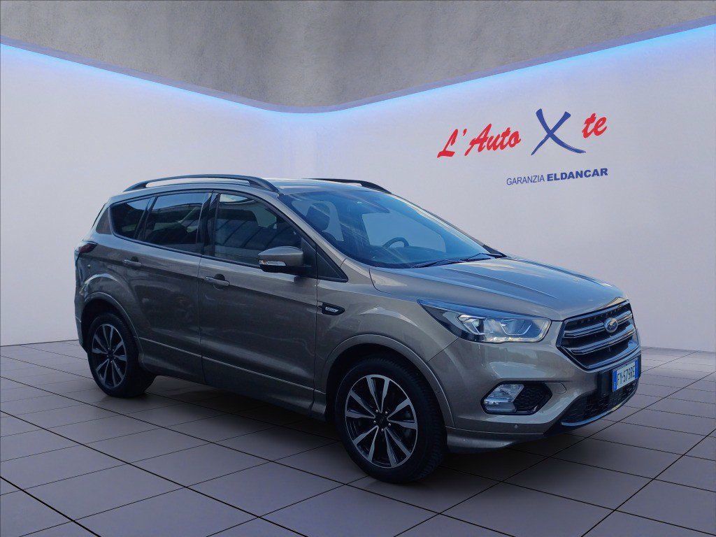 Ford Kuga 2019 - foto 1