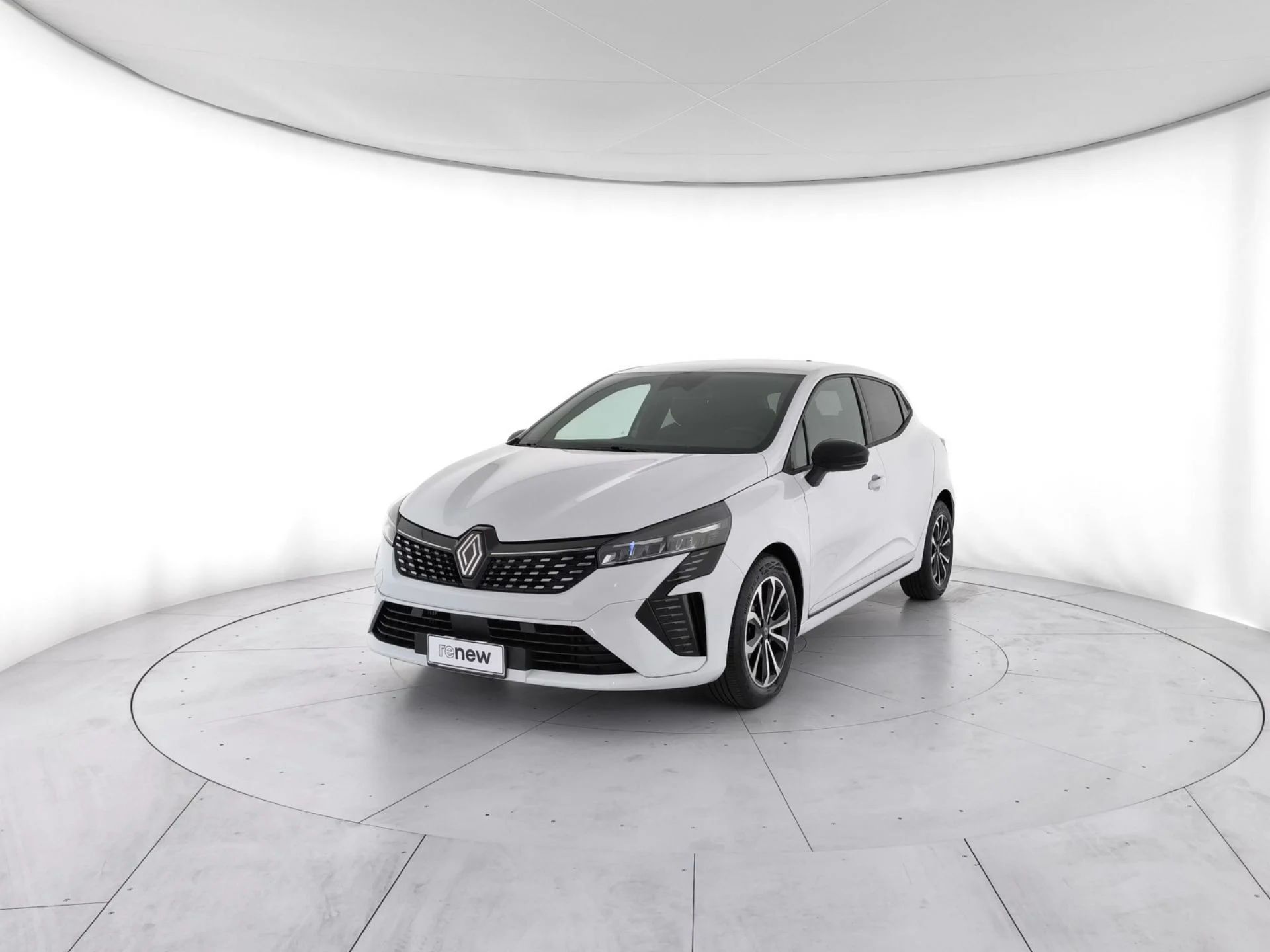 Renault Clio 2024 - photo 1