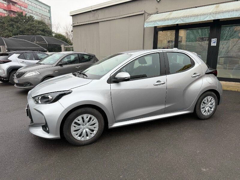 Toyota Yaris 2024 - photo 1