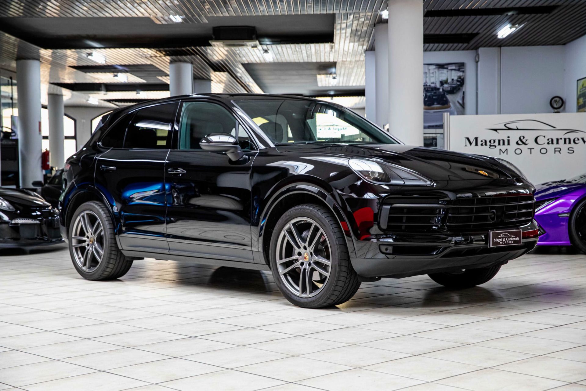 Porsche Cayenne 2022 - foto 1