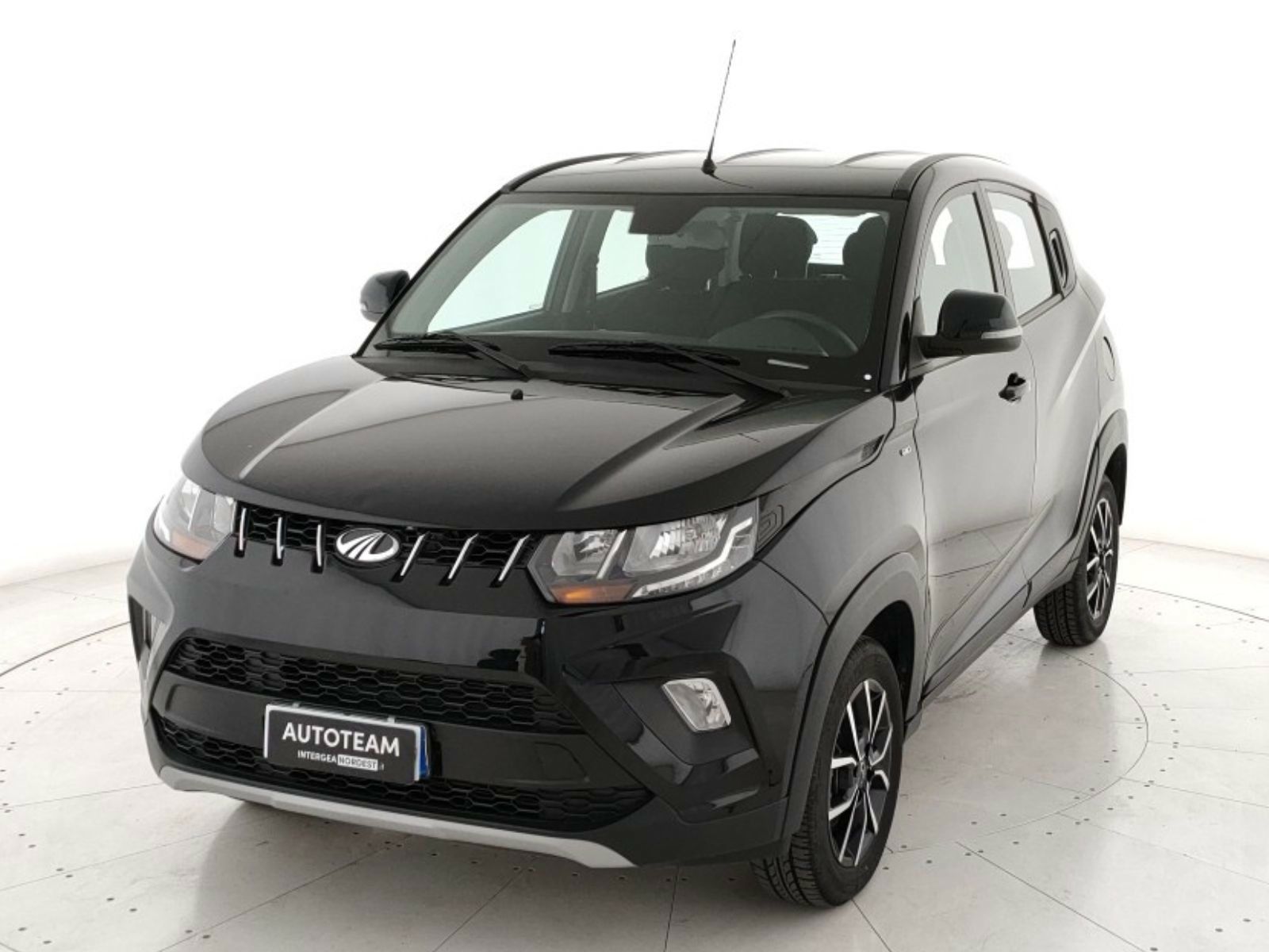 Mahindra KUV100 2025 - foto 1