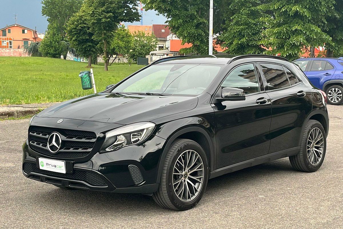 MERCEDES BENZ GLA 2017 - foto 1