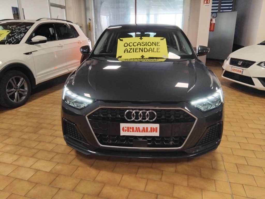 Audi A1 2022 - photo 1
