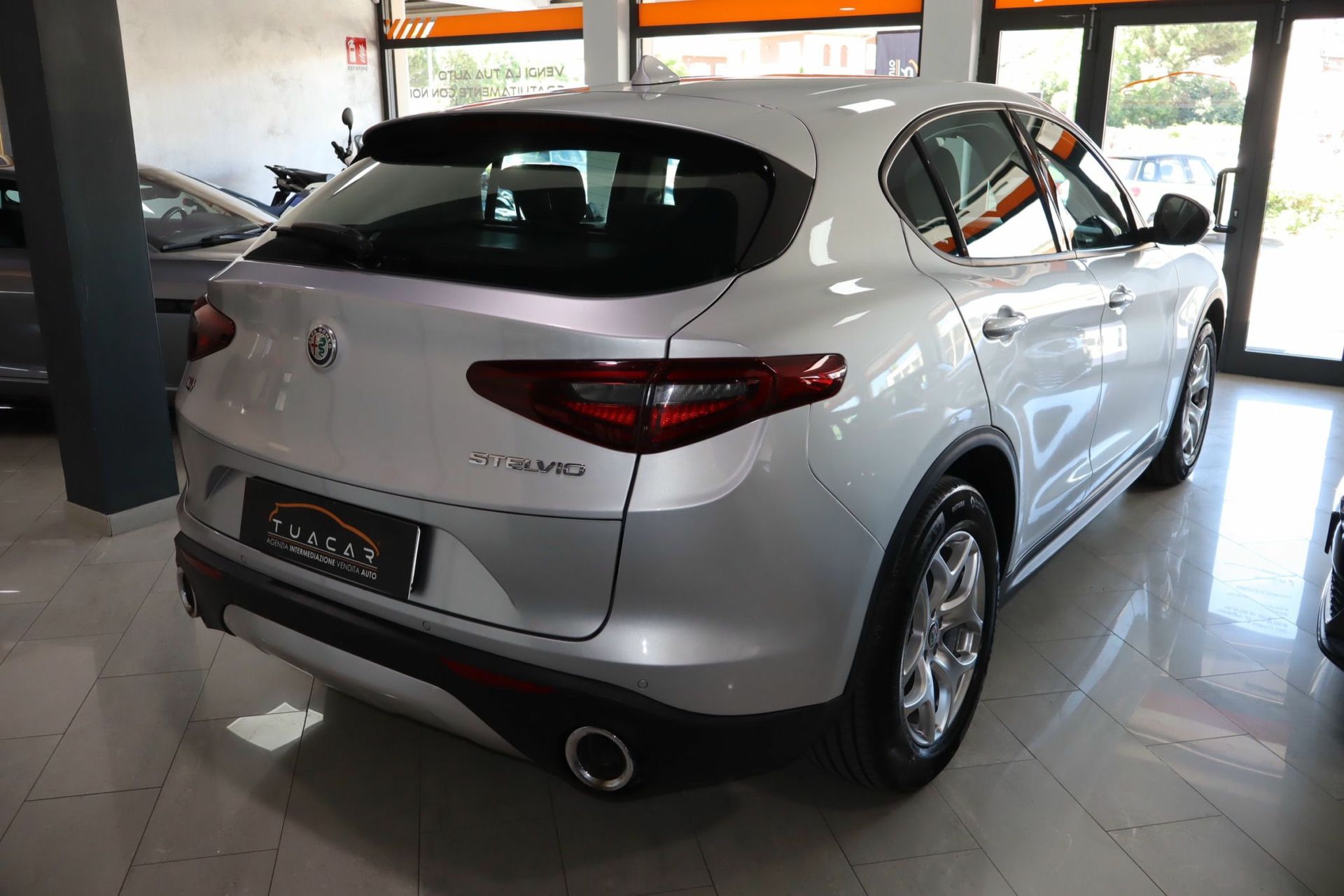Alfa Romeo Stelvio 2020 - photo 1