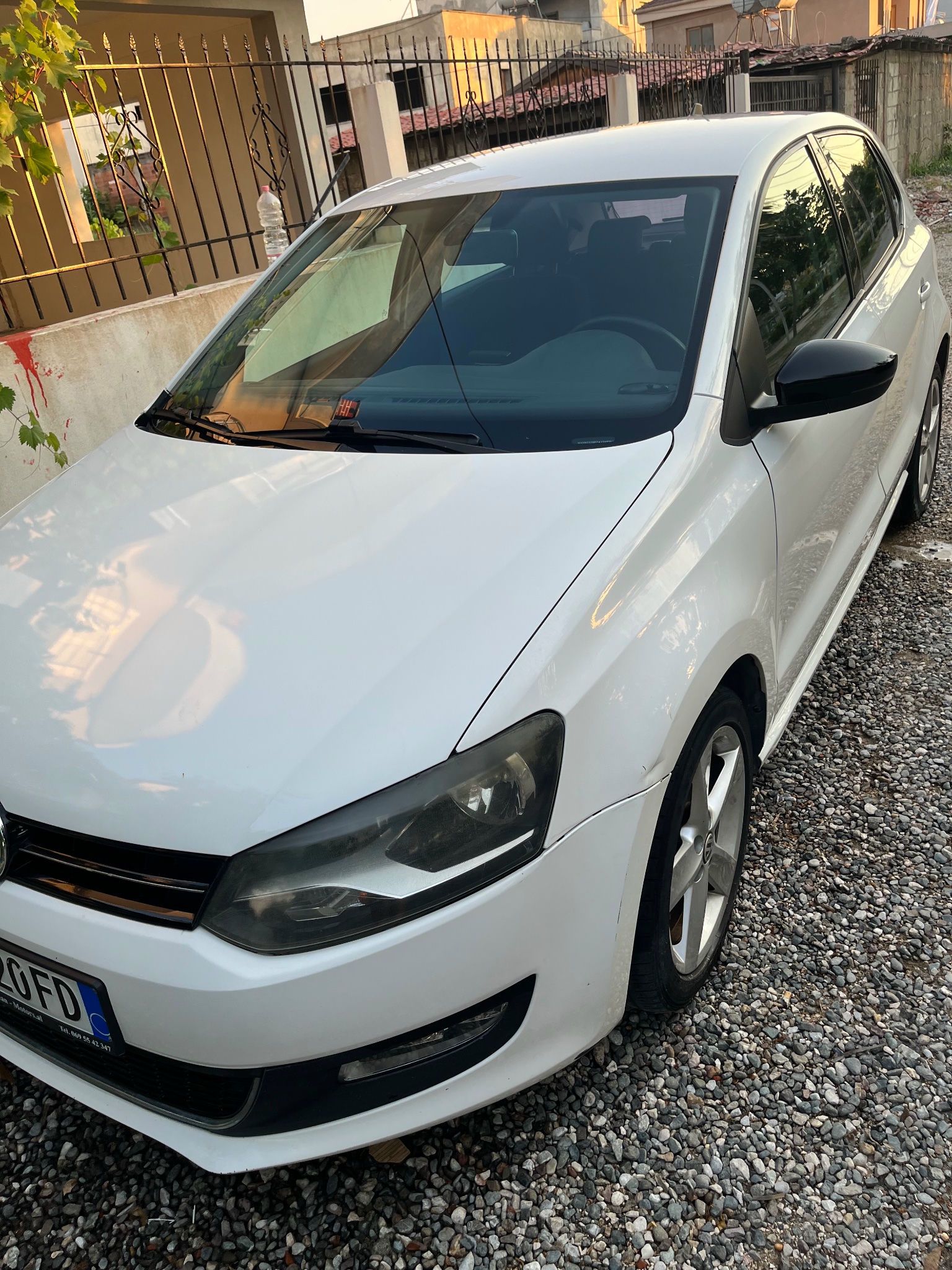 VOLKSWAGEN Polo 2010 - foto 1