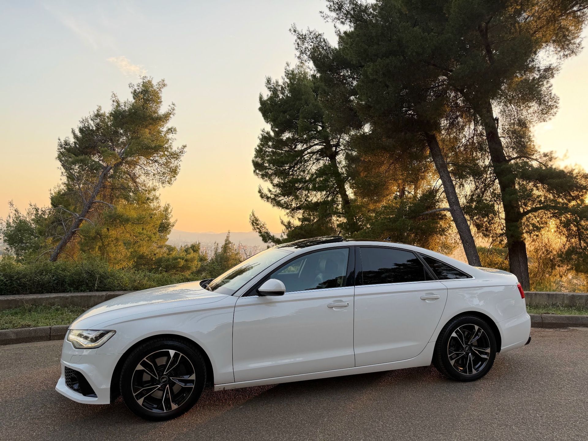 AUDI A6 2012 - photo 1