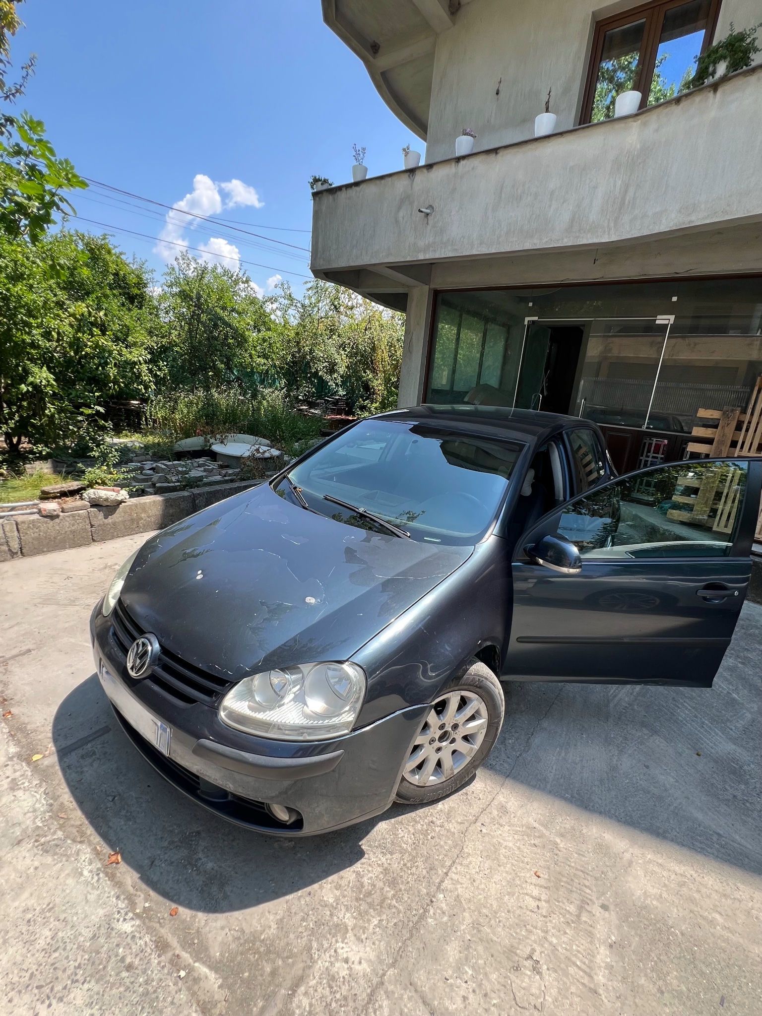 VOLKSWAGEN Golf 2005 - foto 1