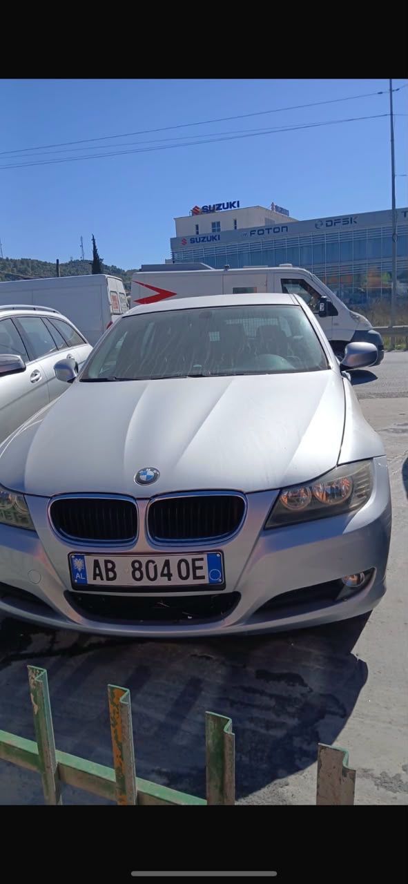 BMW 1 Series 3 doors 2009 - foto 1