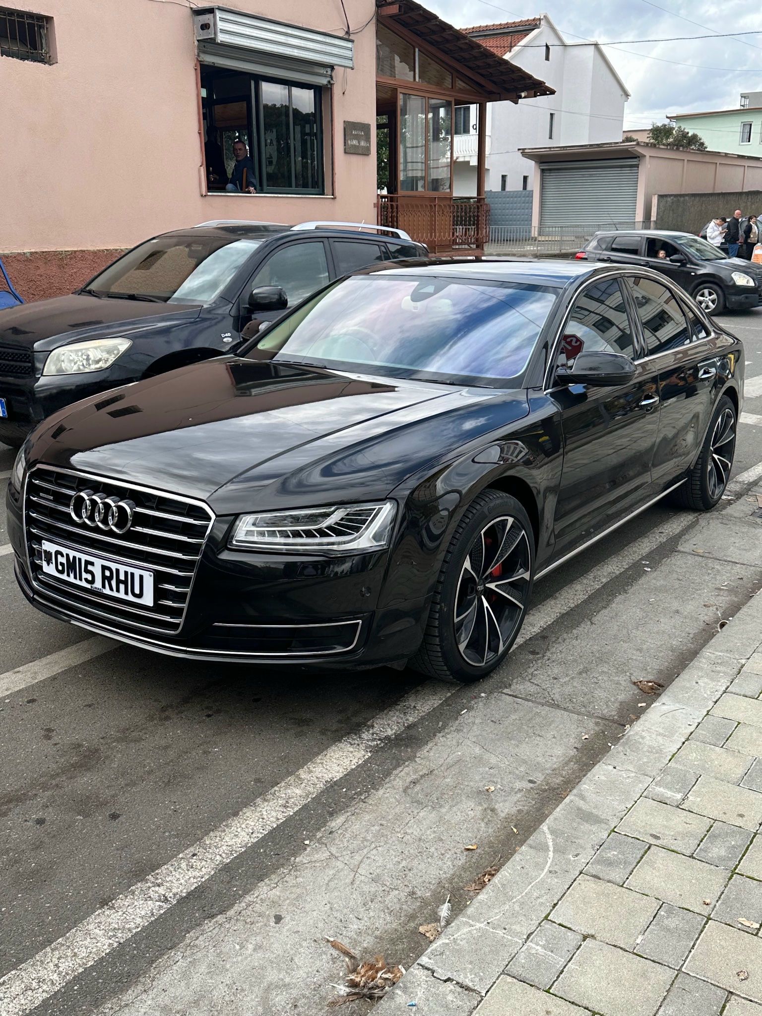 AUDI A8 2015 - foto 1