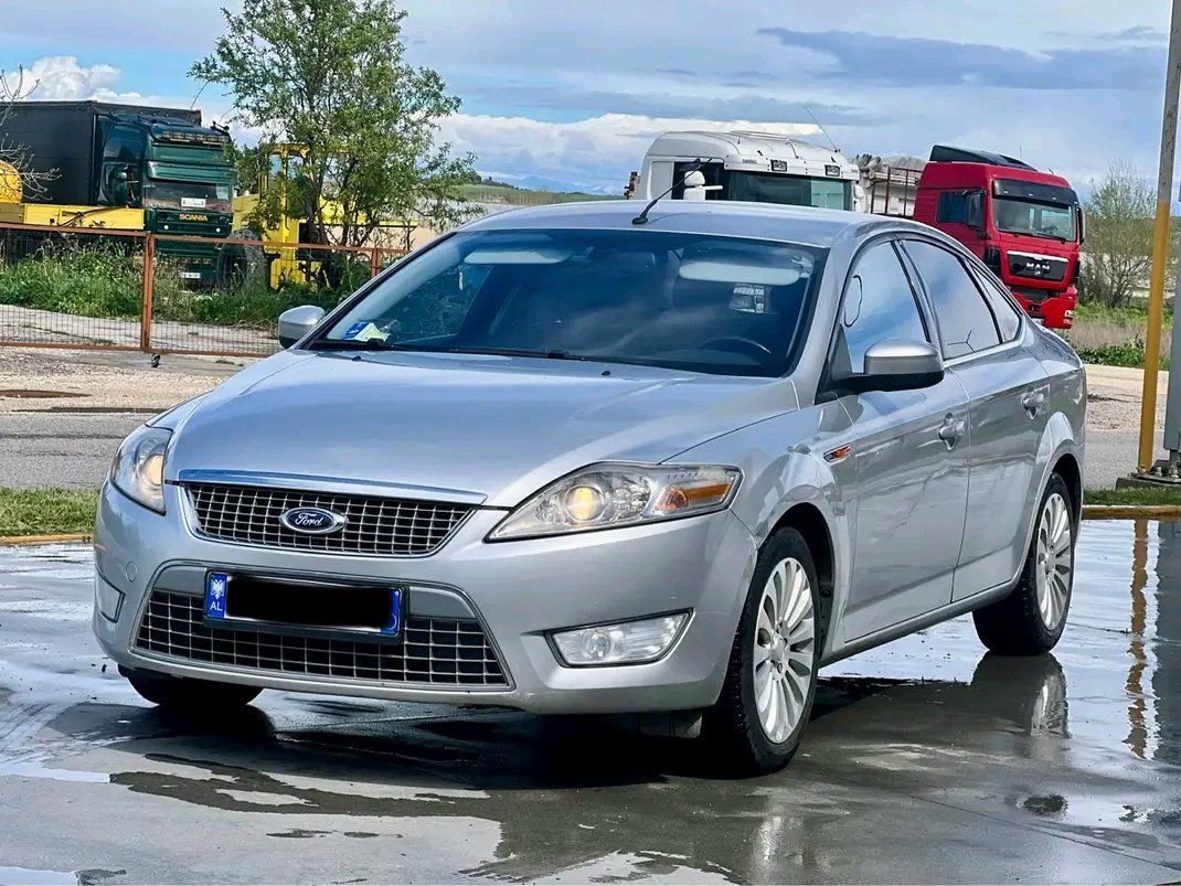 FORD Mondeo 2009 - foto 1