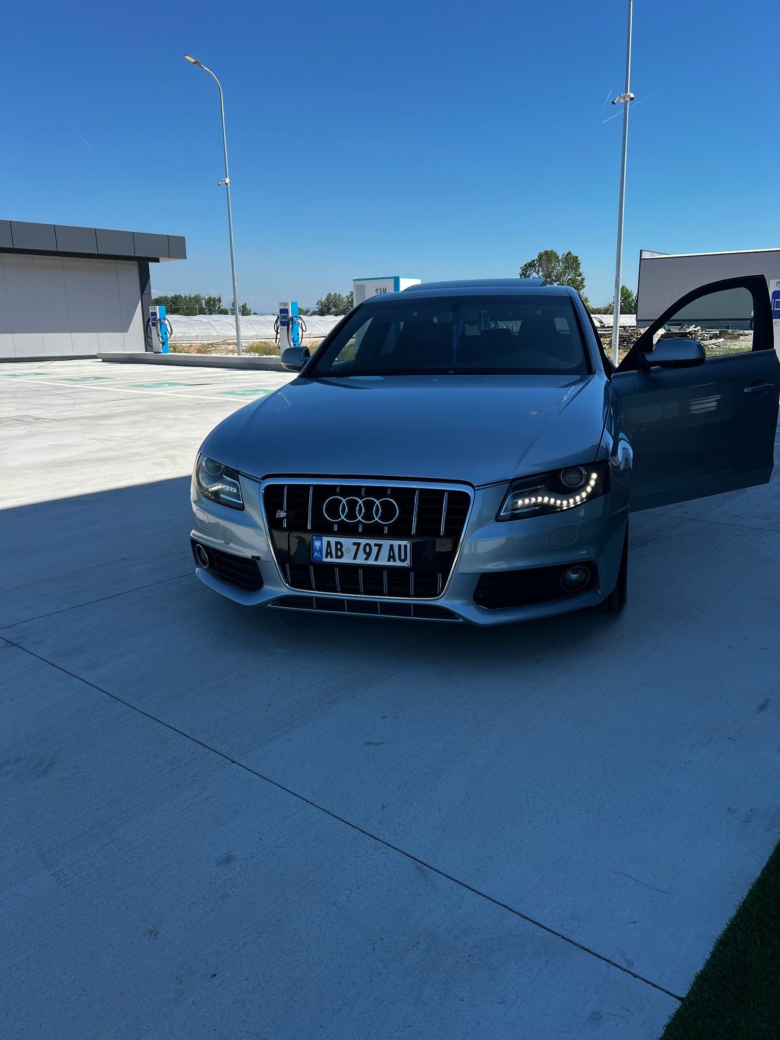 AUDI A4 2010 - foto 1