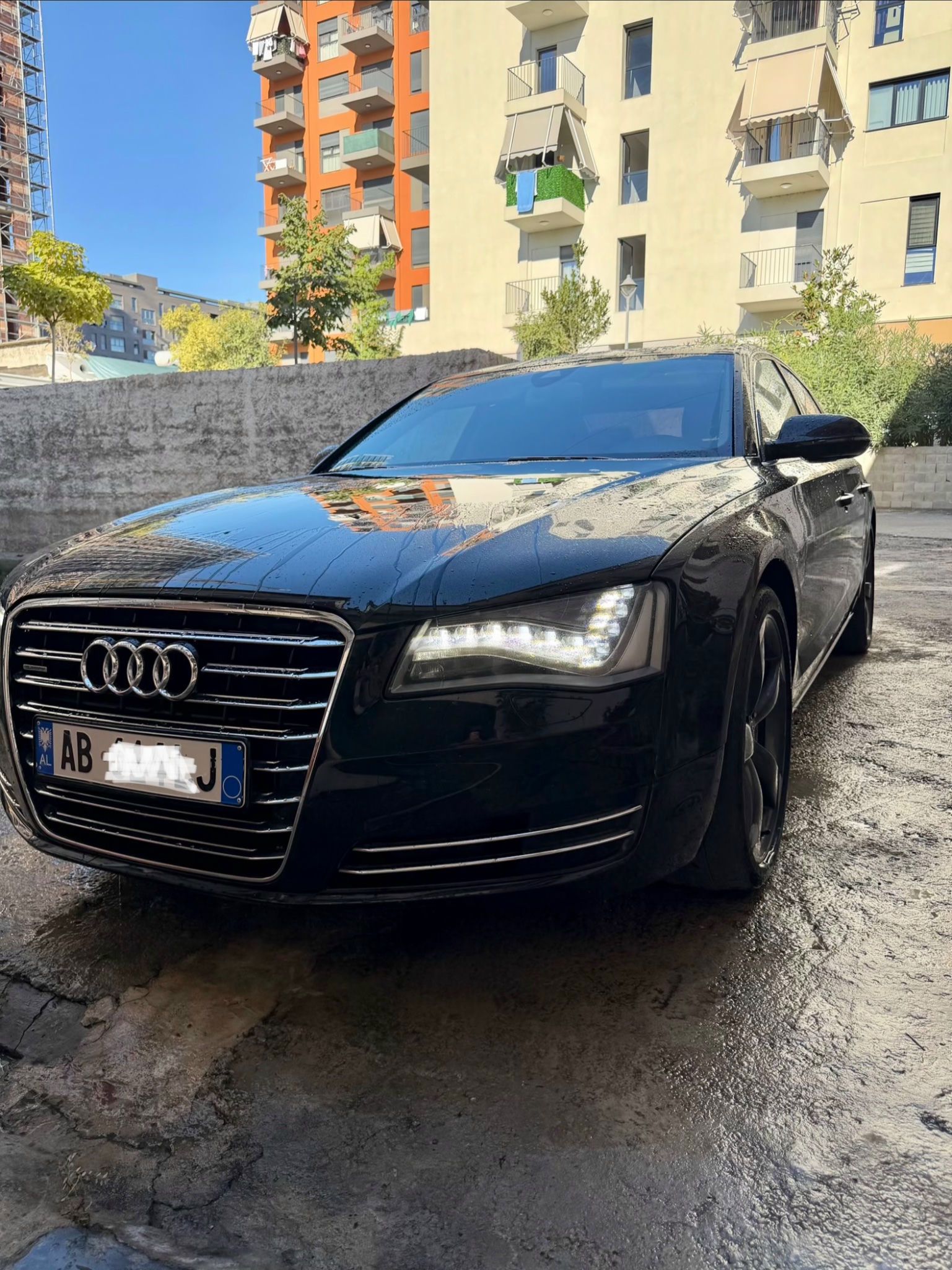 AUDI A8 2012 - foto 1