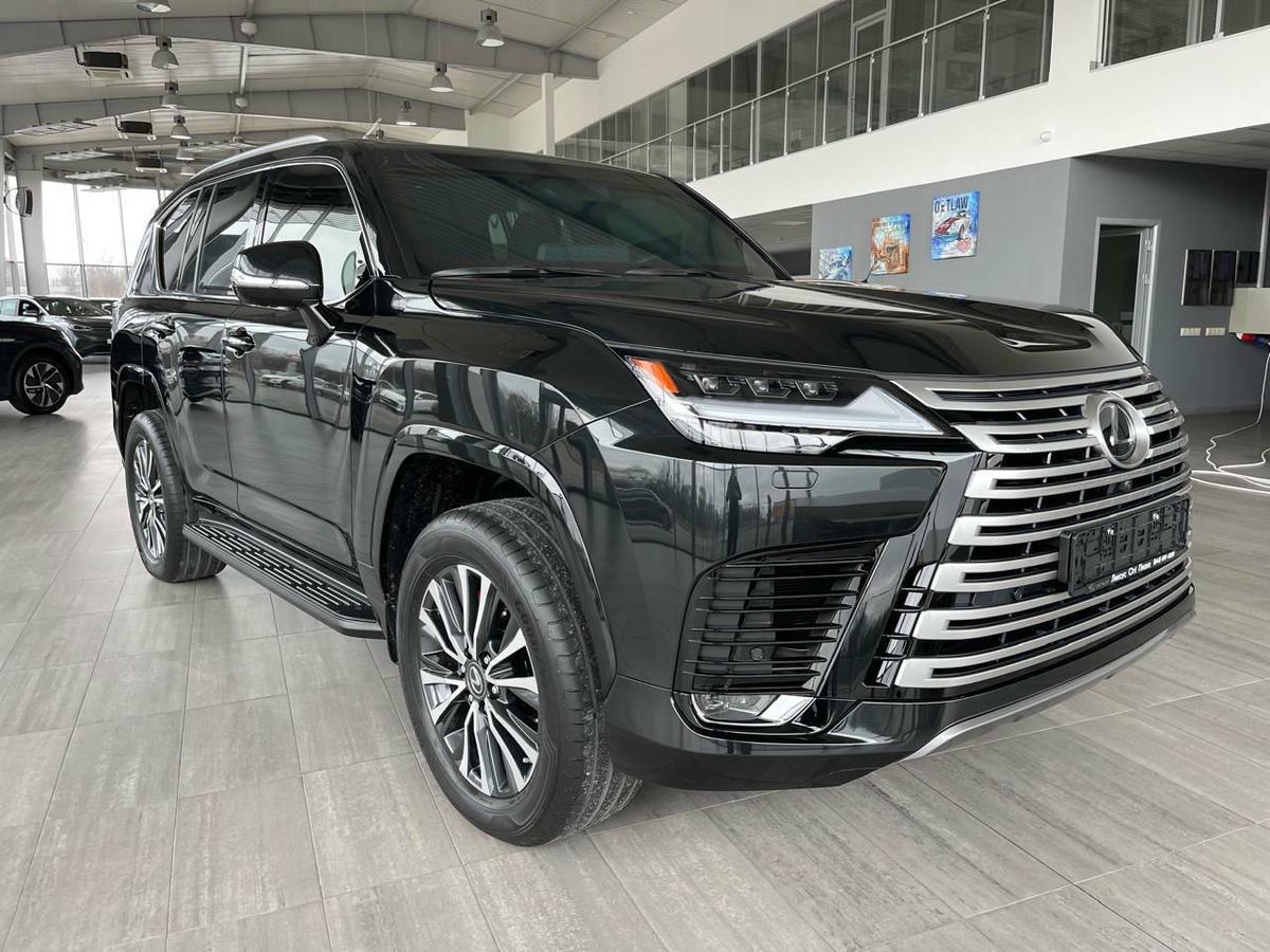 Lexus LX