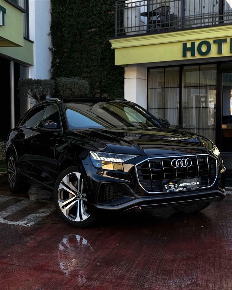 Audi Q8