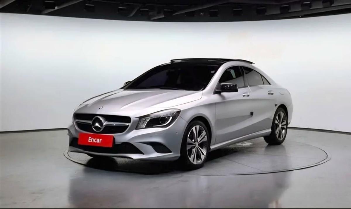 Mercedes-Benz CLA 2015