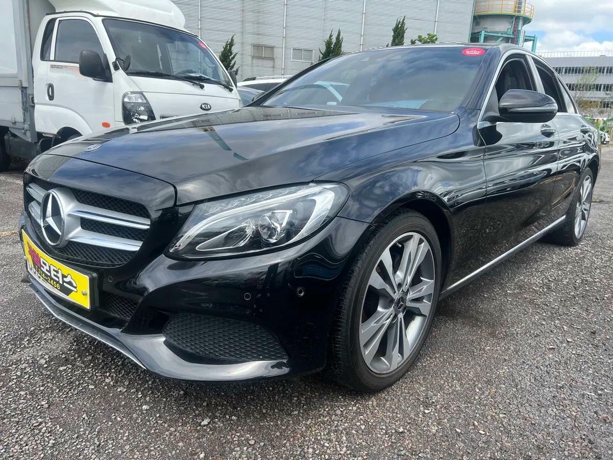 Mercedes-Benz C-Class 2018