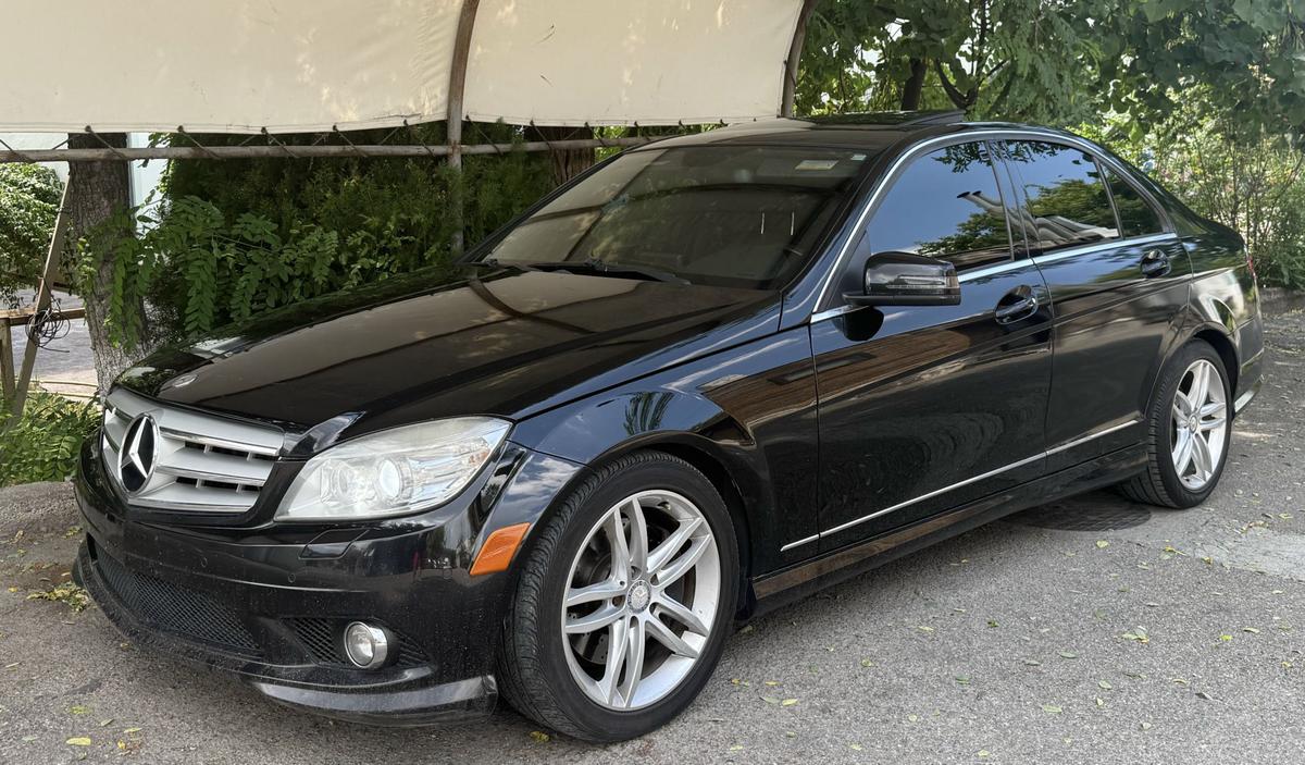 Mercedes-Benz C-Class 2010