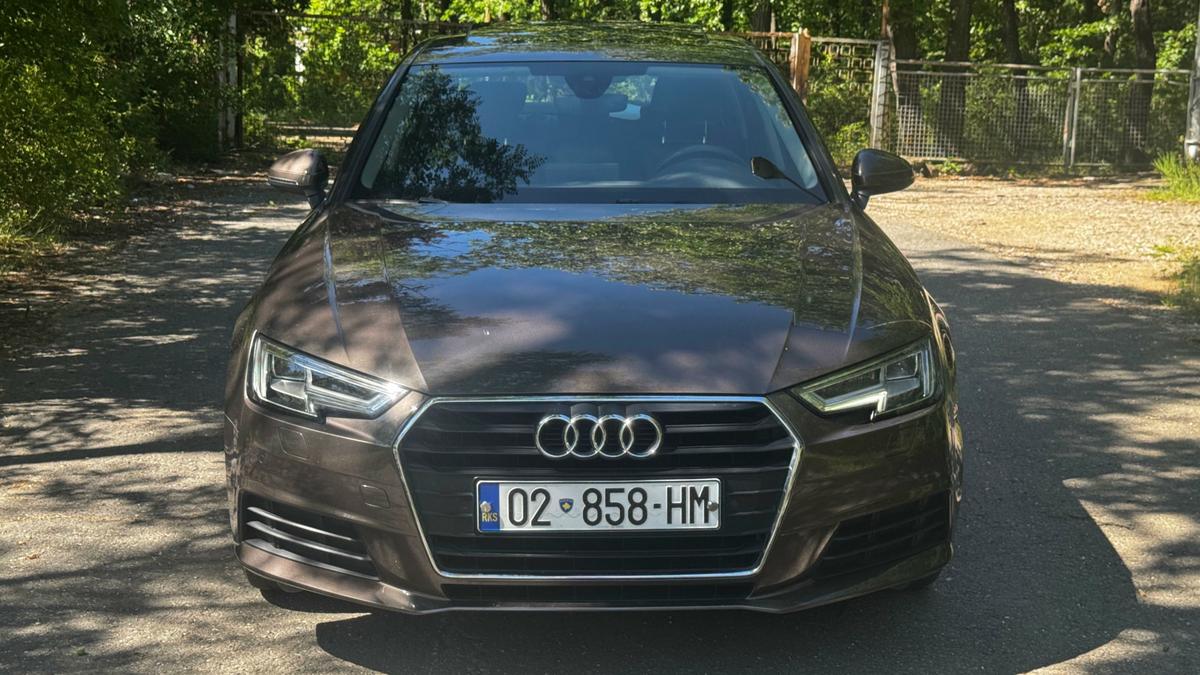 AUDI A4 2018