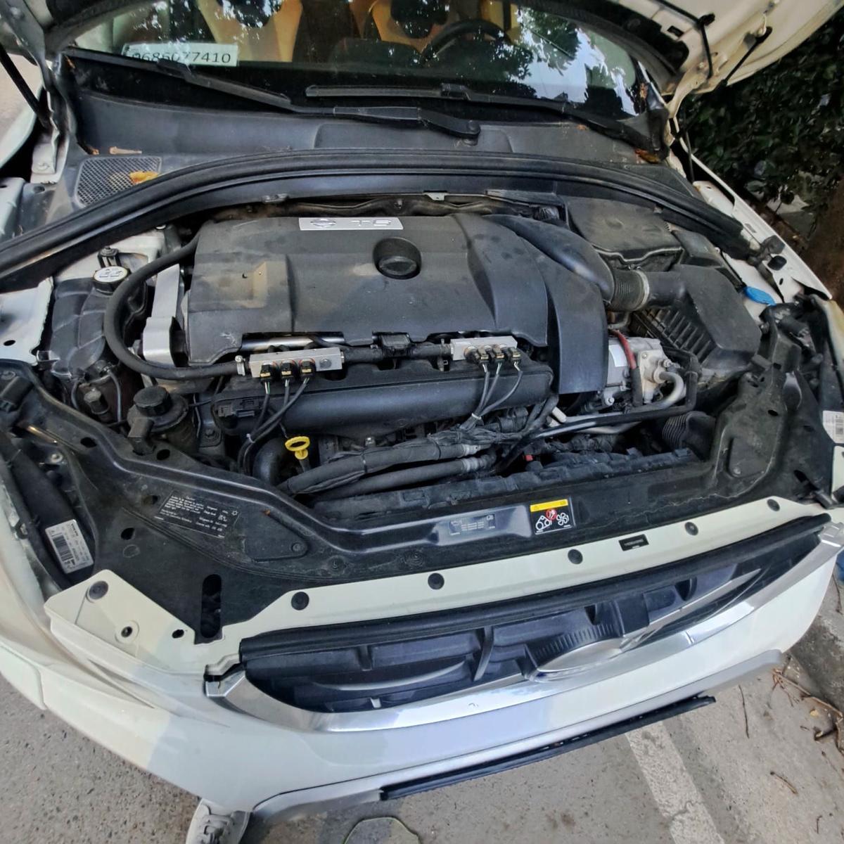 VOLVO XC60 2010