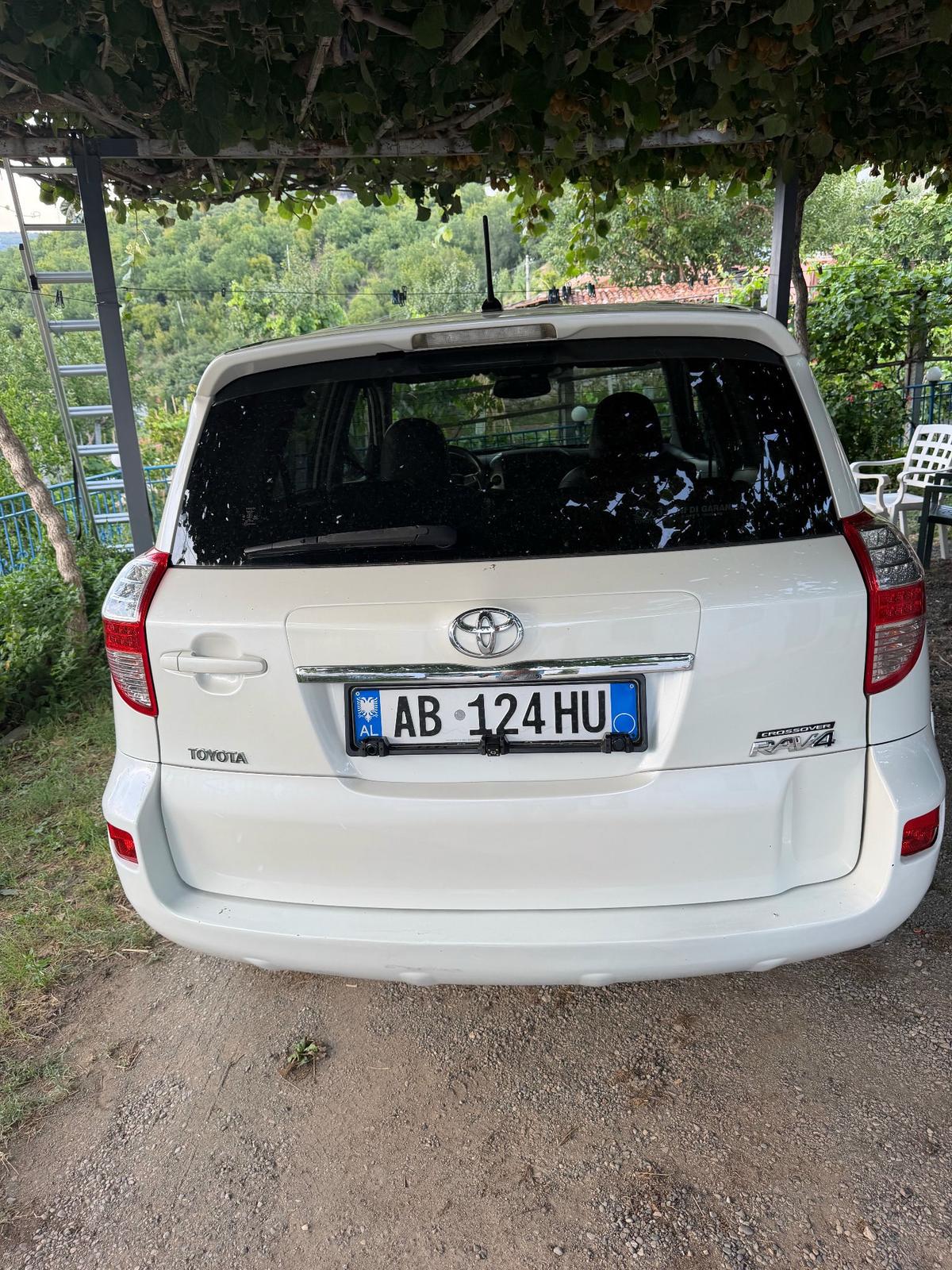 TOYOTA RAV4 5 Doors 2011
