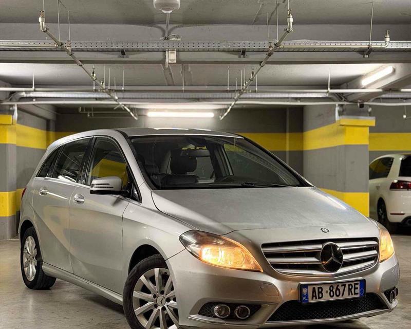Mercedes-Benz B-Class 2012