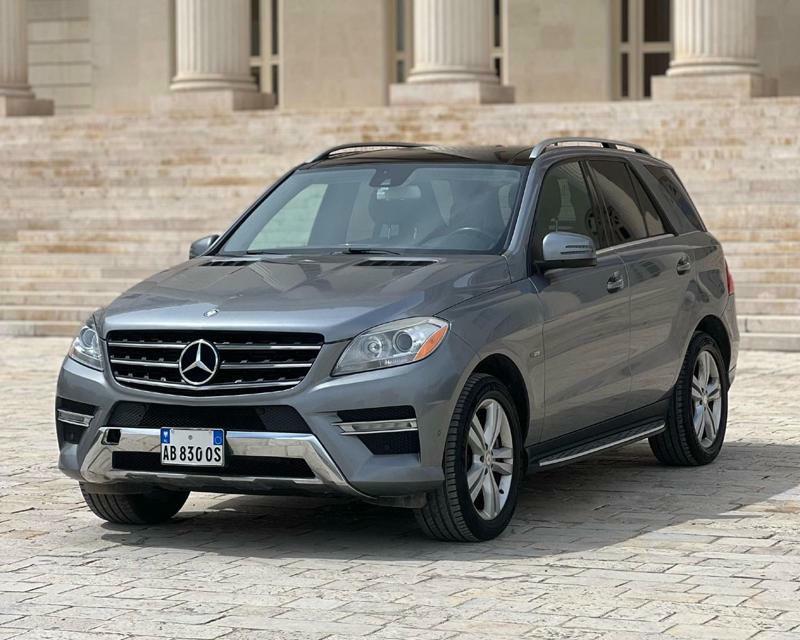 Mercedes-Benz ML-Class 2012