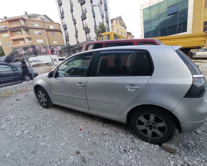 Volkswagen Golf 2004