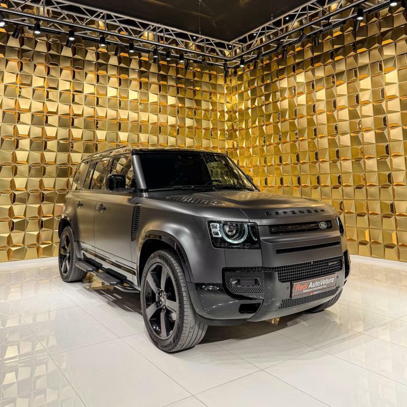 Land Rover Defender 2023
